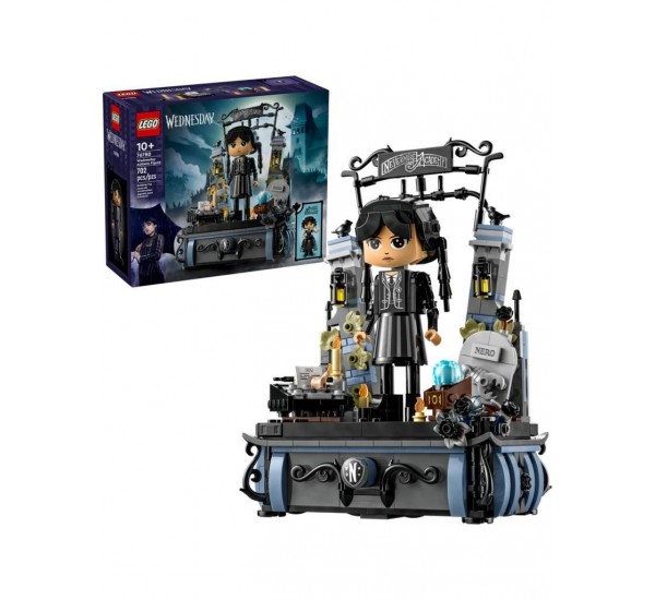 Lego Wednesday Addams Figürü 76780